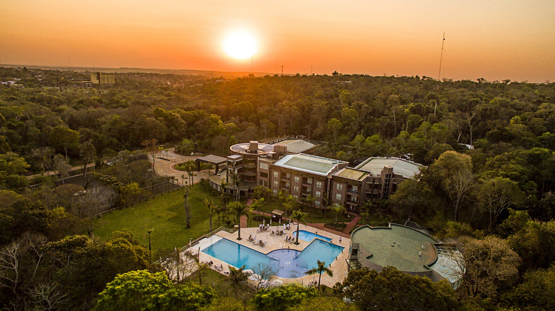 Atardecer desde Falls Iguazú